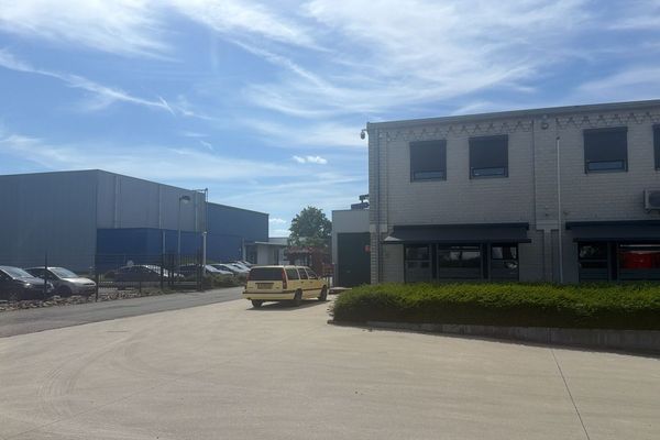 Industrieel te koop / Maasmechelen