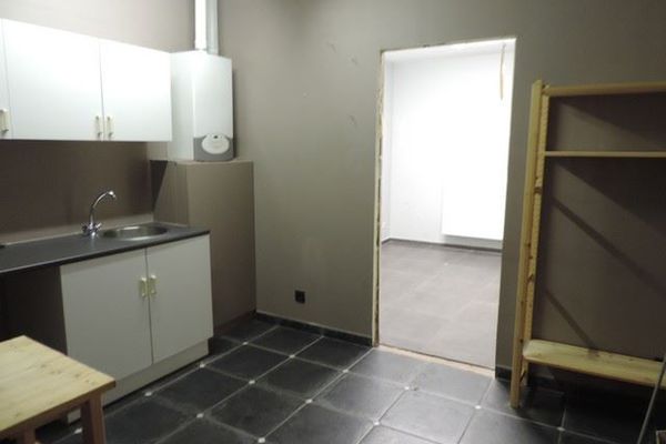 Commercieel te koop / Beringen