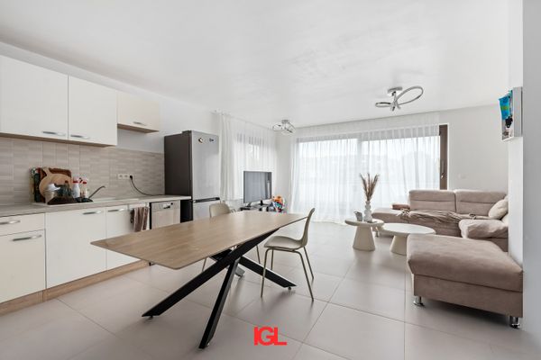 Estate main image