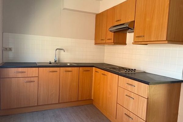 Commercieel te koop / Maaseik