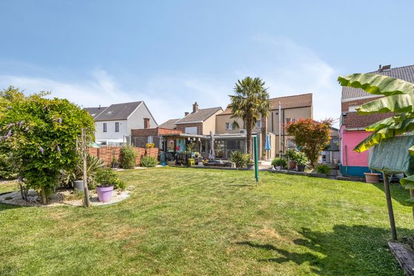 Buitengewoon huis
                            te koop in Steenokkerzeel