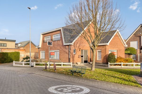 Huis
                                verkocht
                                in Herdersem