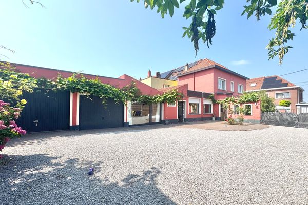 Huis
                            te koop in Harelbeke