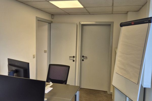 Industrieel te koop / Hasselt