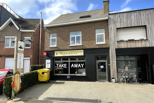 Handelspand met woonst
                                te koop in Bierbeek