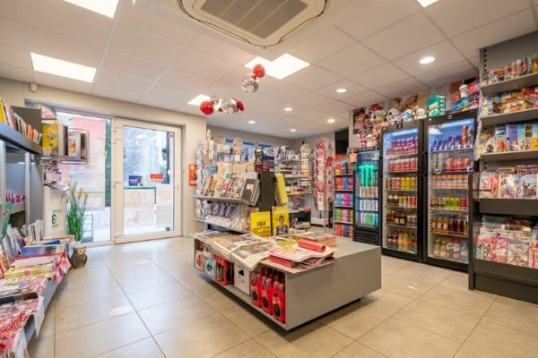 Commercieel te koop / Gistel