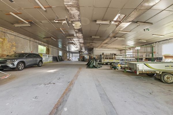 Industrieel te koop / Tongeren