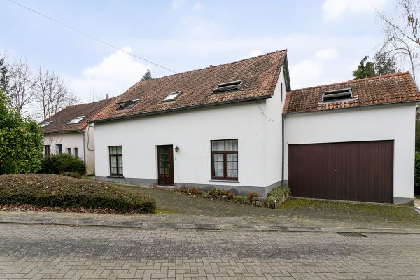 Eengezinswoning
                            te koop in Huldenberg