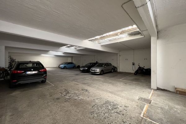 Staanplaats
                                te huur in Antwerpen