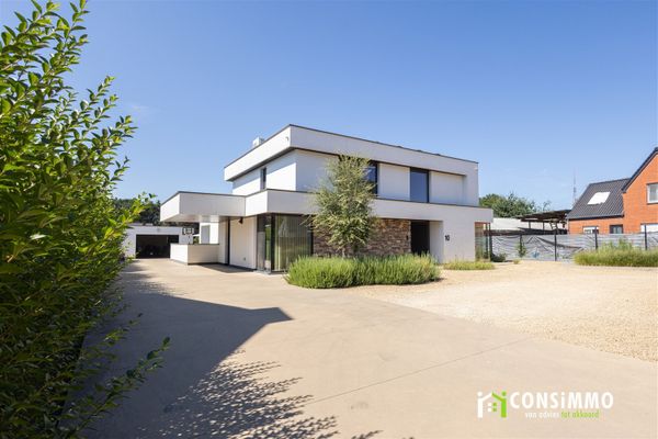 Estate main image