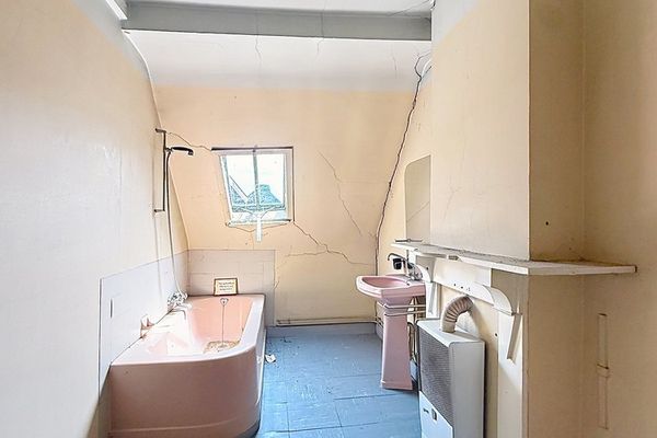 Commercieel te koop / Sint-Truiden