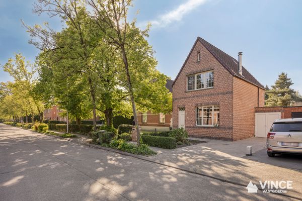 Huis
                                te koop
                                in Brasschaat