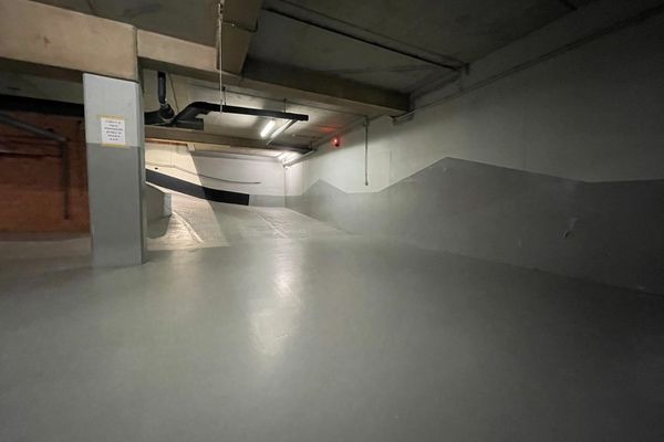 Garage te koop / Hasselt