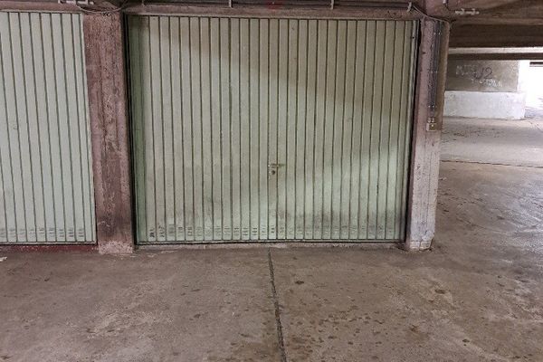 Garage
                            te koop in Merksem
