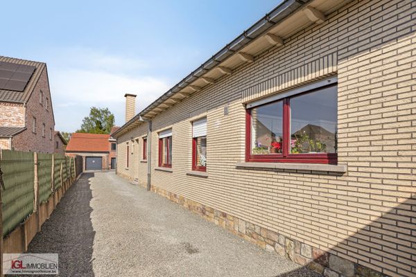 Estate main image