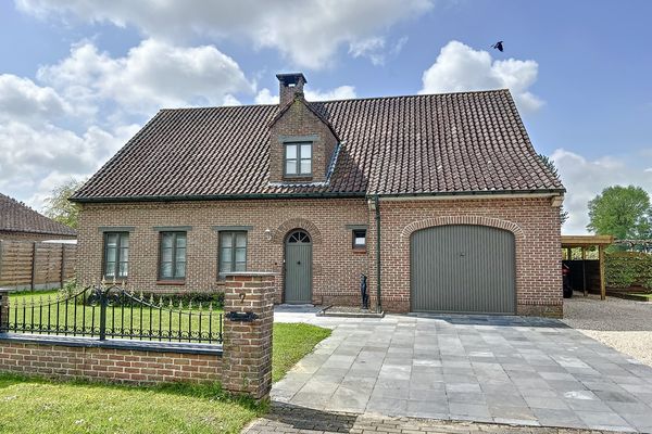 Huis
                                te koop
                                in Herzele