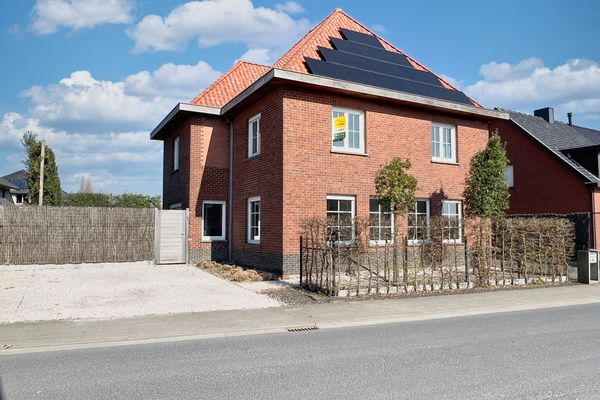 Huis
                                te koop
                                in Torhout