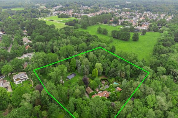 Villa-landhuis
                            te koop in Schoten