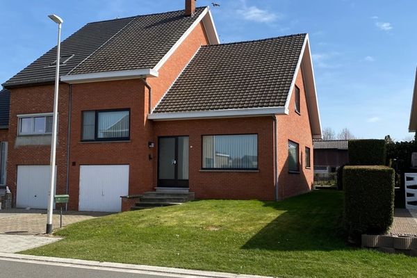 Estate main image