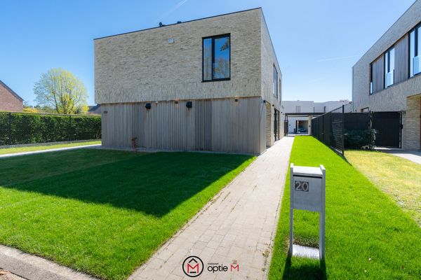 Estate main image
