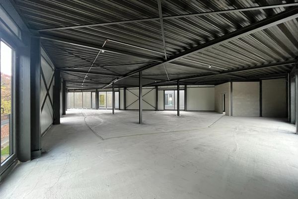 Industrieel te koop / As