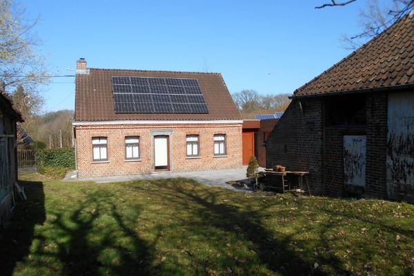 Woning
                            te koop in Paulatem