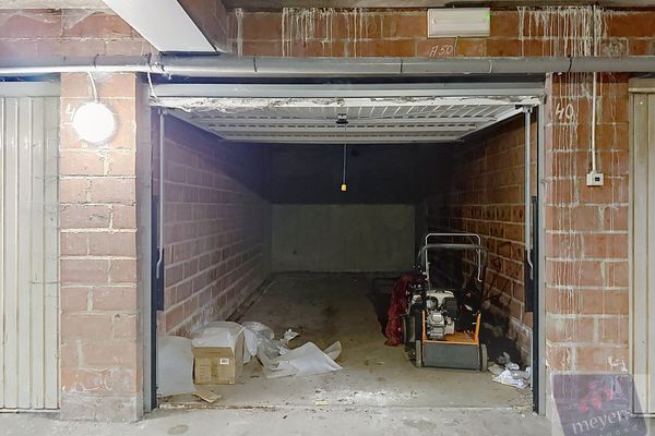 Garage te koop / Hasselt