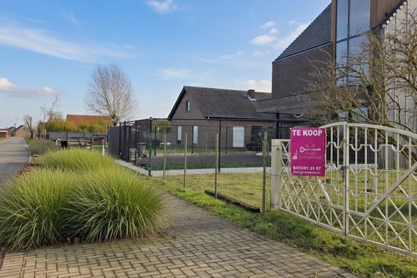 Bouwgrond
                            te koop in Zele
