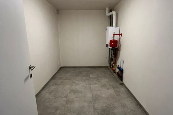 Commercieel verhuurd / Paal