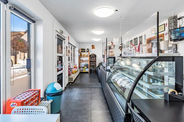 Commercieel te koop / Maasmechelen