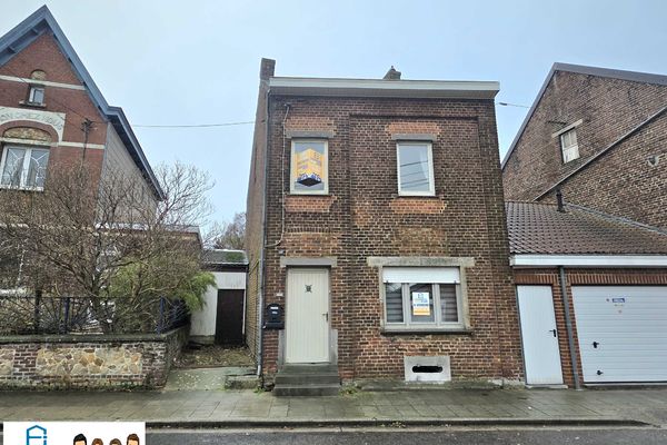 Maison
                            a vendre in Piéton