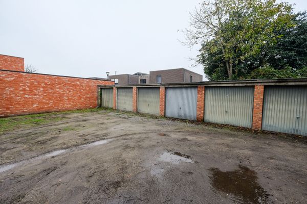 Garage
                                te koop
                                in Eeklo