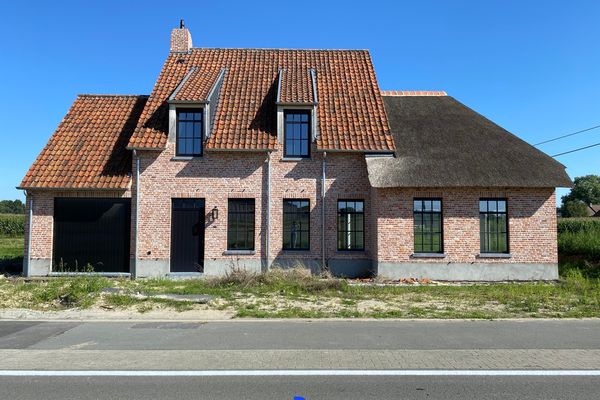 Villa
                            verhuurd in Oostrozebeke