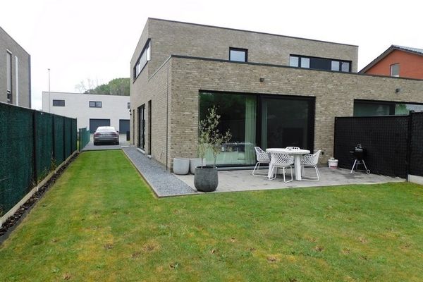 Huis te huur / Paal