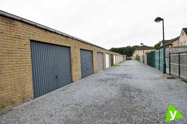 Garage te koop in Eeklo
