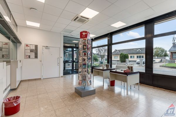 Commercieel te koop / Wellen