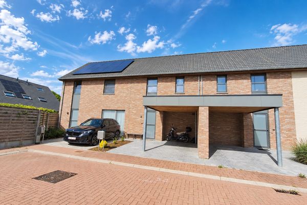 Huis
                                te koop
                                in Roeselare