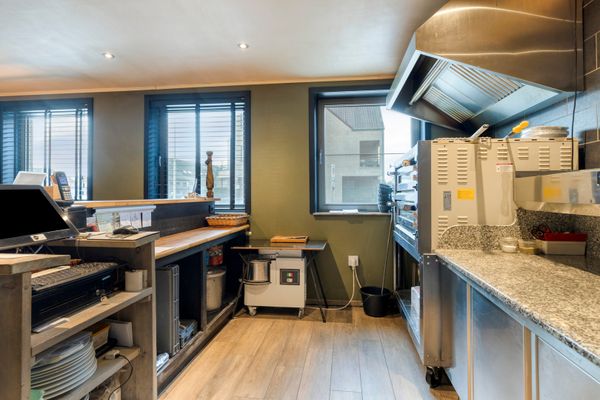 Commercieel te koop / Pelt