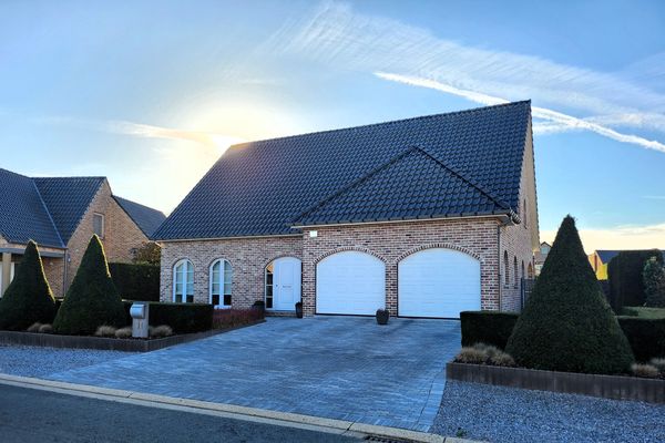 Huis
                                te koop
                                in Maaseik