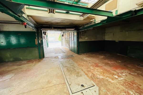 Garage te koop / Brugge