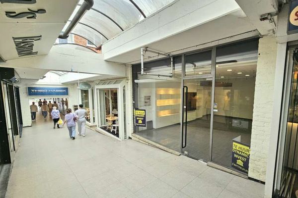 Commercieel
                                te huur
                                in Genk