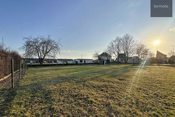 Bouwgrond
                            te koop in Sint-Eloois-Vijve