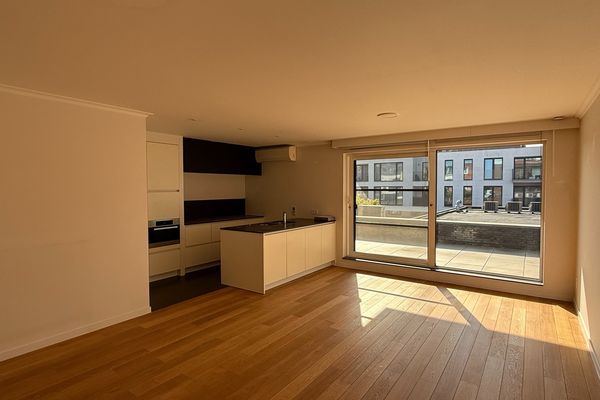 Estate main image