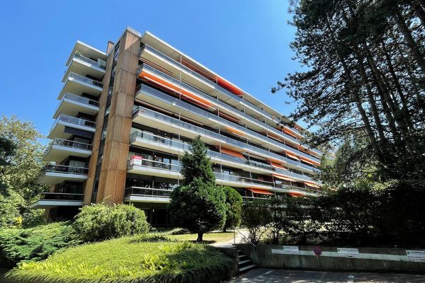 Estate main image