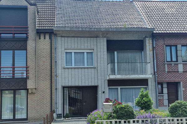 Estate main image