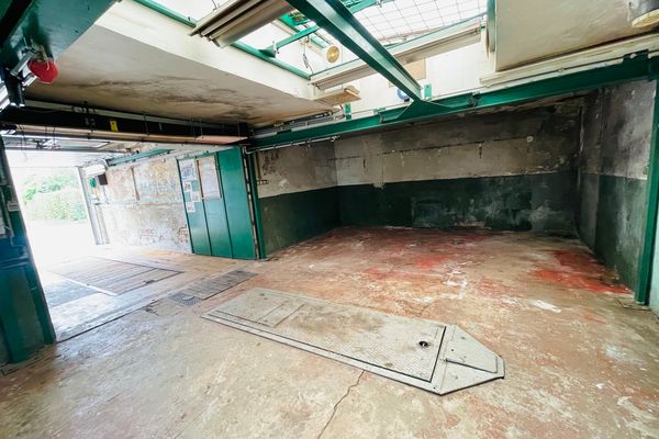 Garage te koop / Brugge