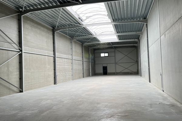 Industrieel te huur / Lanaken