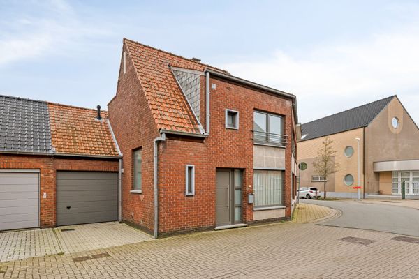 Huis
                                te koop
                                in Ichtegem