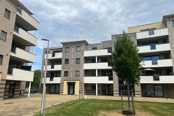 Estate main image