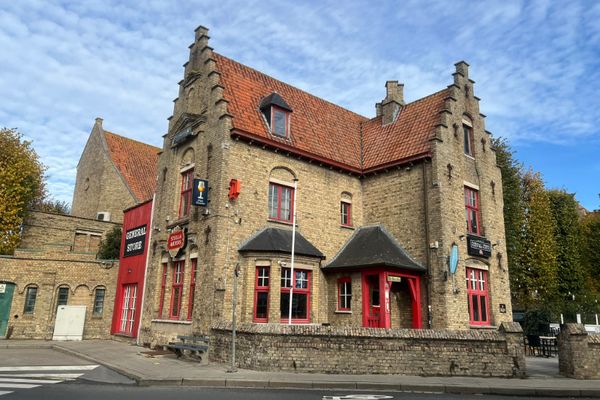 Handelspand
                                te huur in Diksmuide